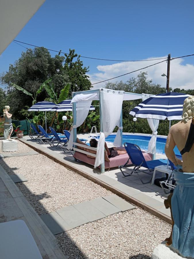 Rose Mesonghi Apartament